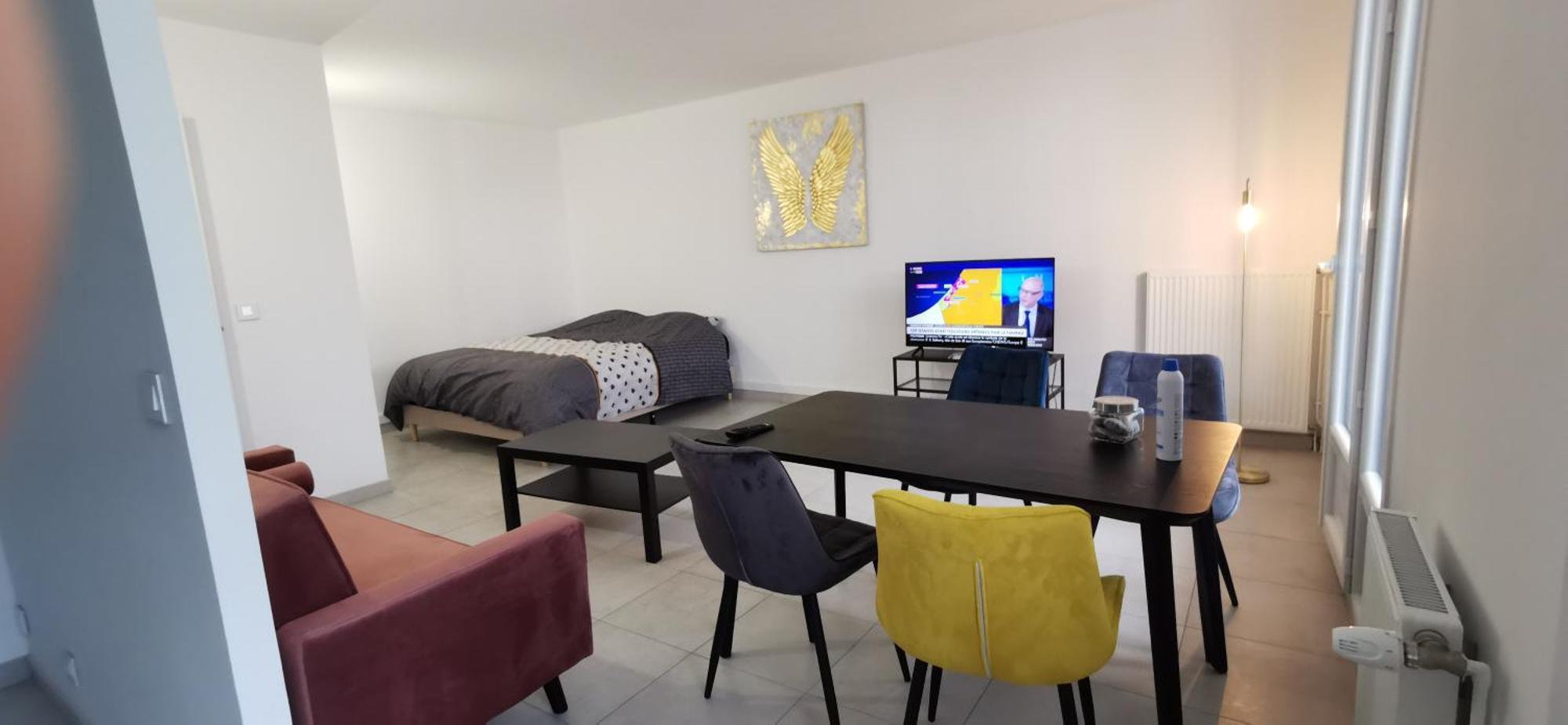 Le Patio Tram Paridis Apartment Nantes Bagian luar foto