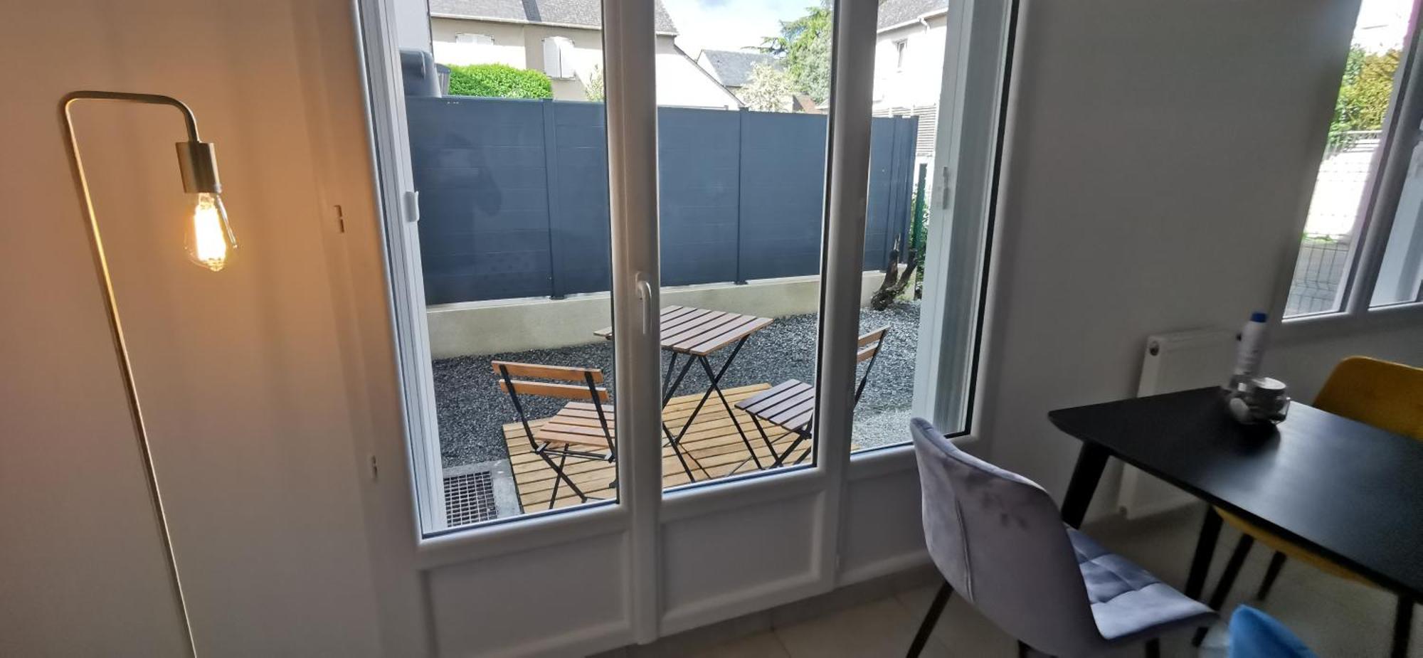 Le Patio Tram Paridis Apartment Nantes Bagian luar foto